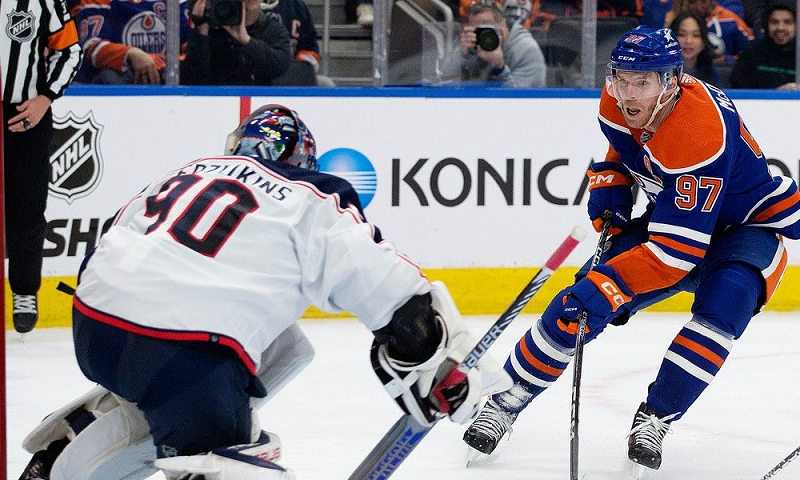 The Oilers have achieved their 14th consecutive win by beating the Blue Jackets.